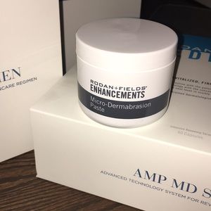 Two Rodan and Fields products in a bundle